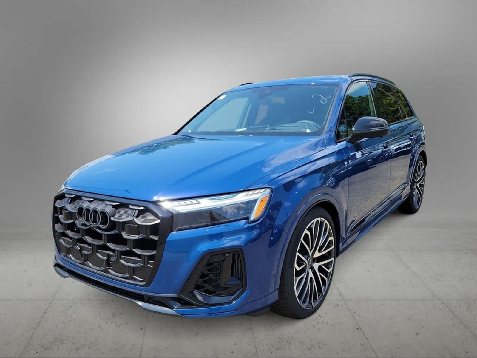 2025 Audi SQ7 Prestige 7