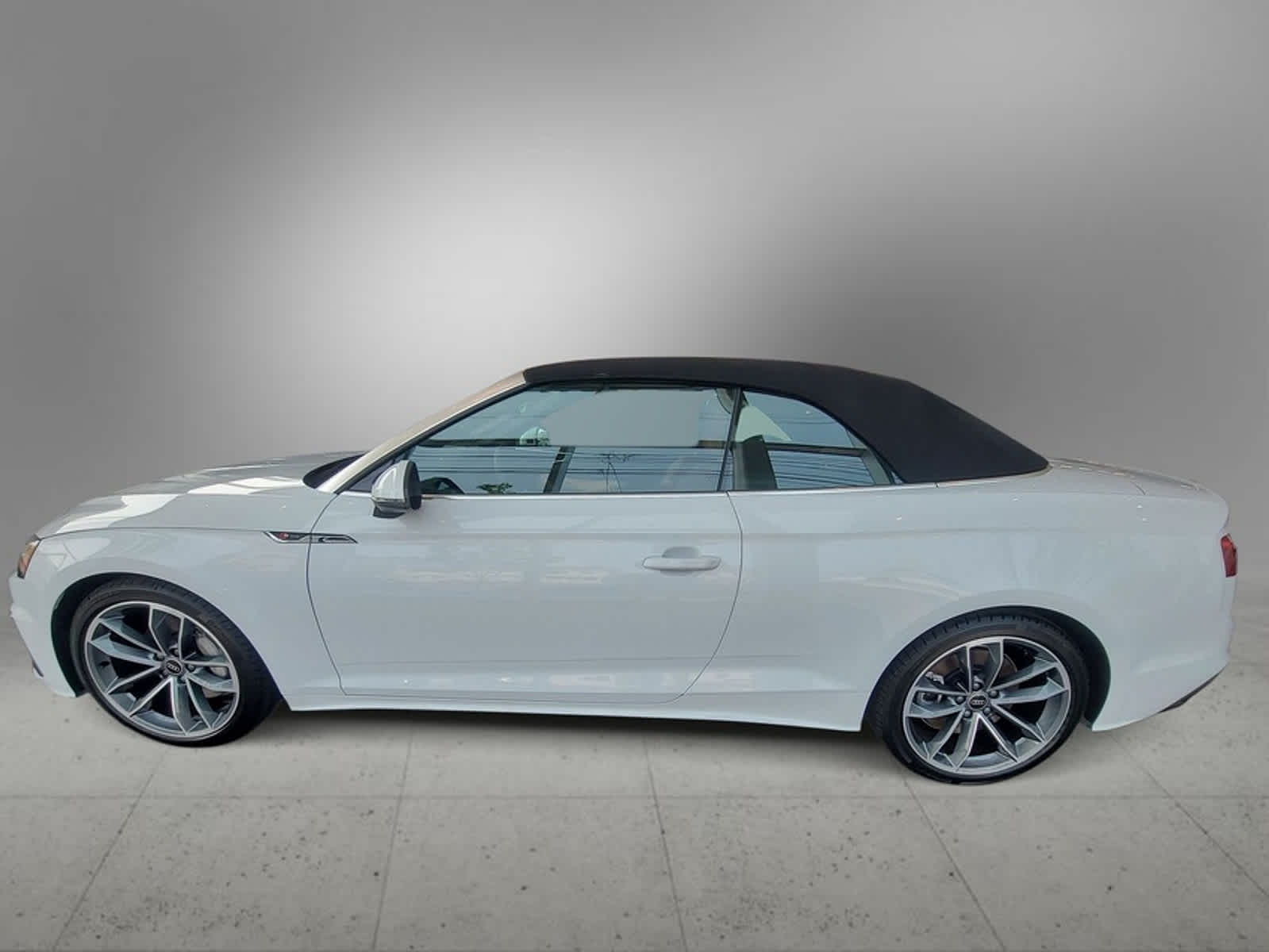 2024 Audi A5 Cabriolet S line Premium Plus 2