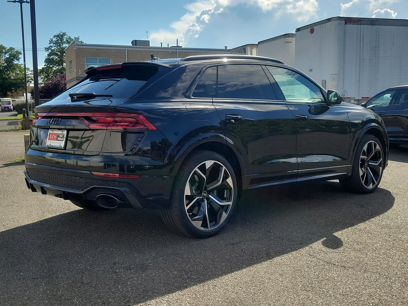 2024 Audi RS Q8  11