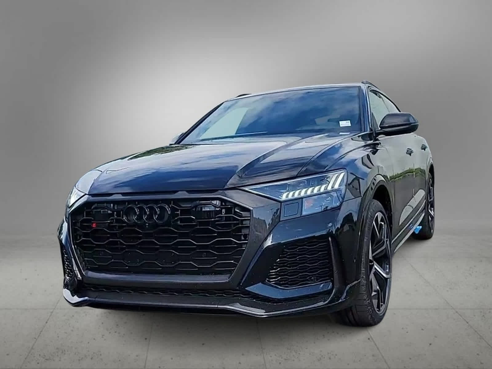 2024 Audi RS Q8  3