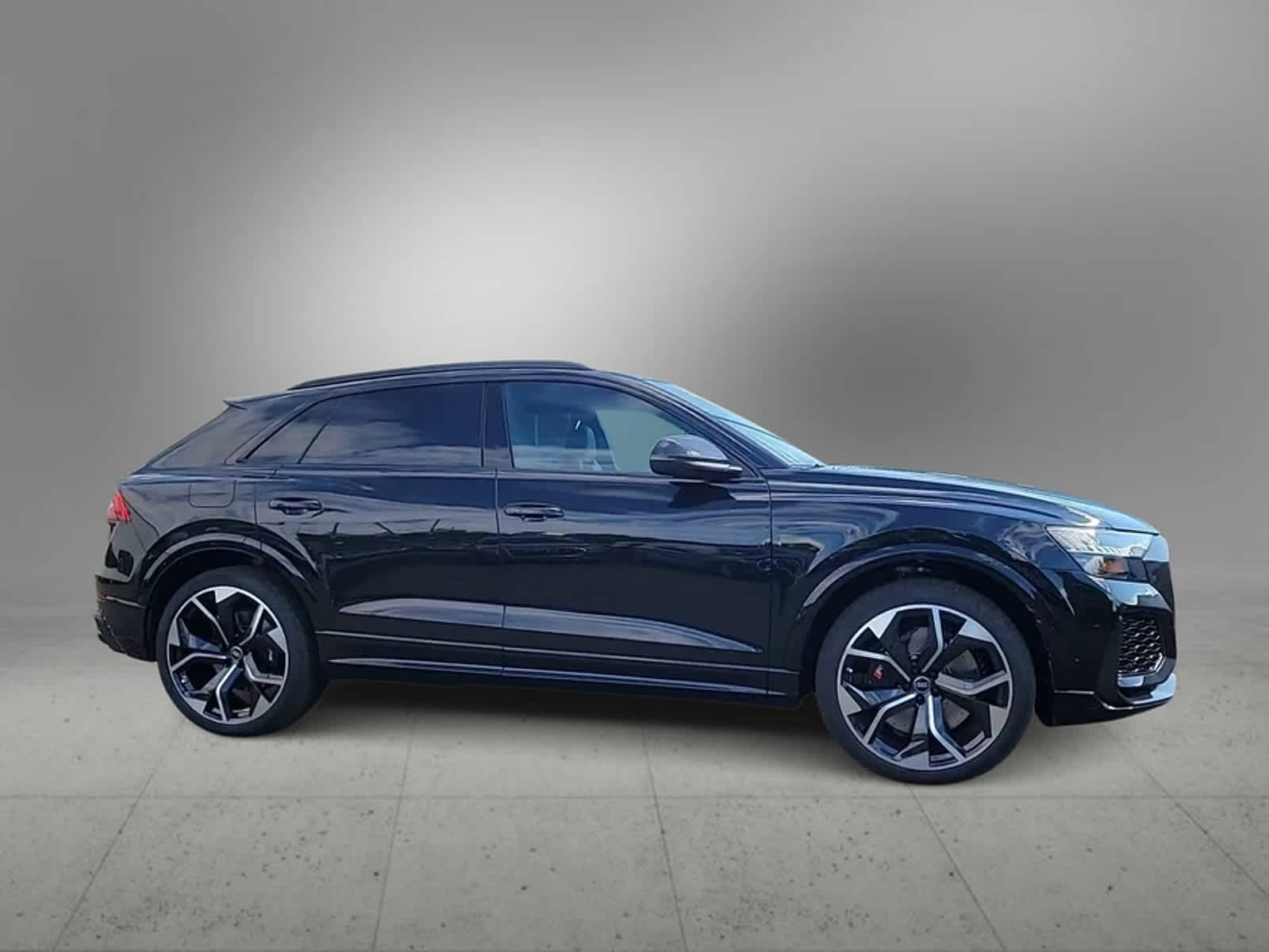 2024 Audi RS Q8  9