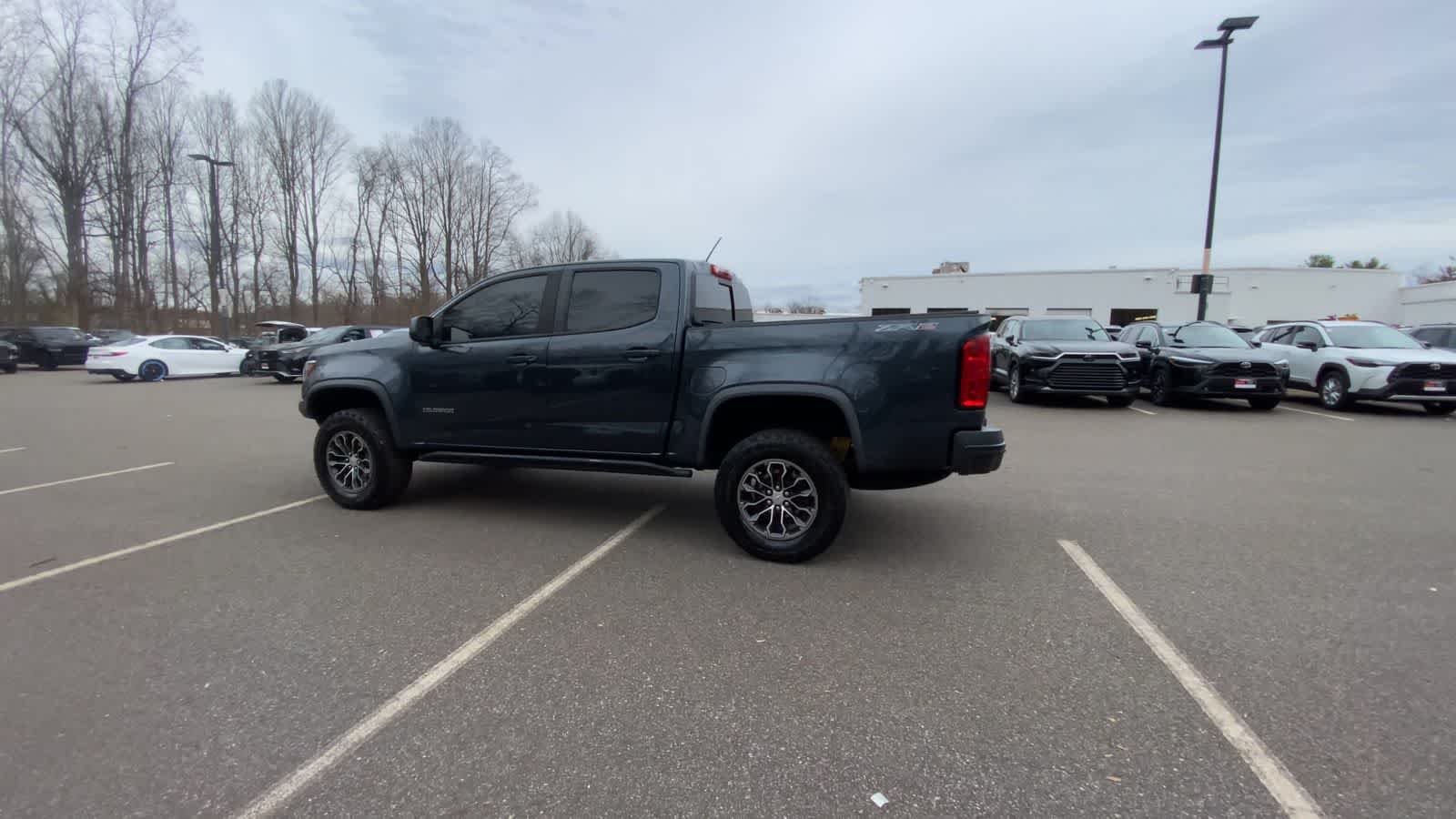 View vehicle photo 7