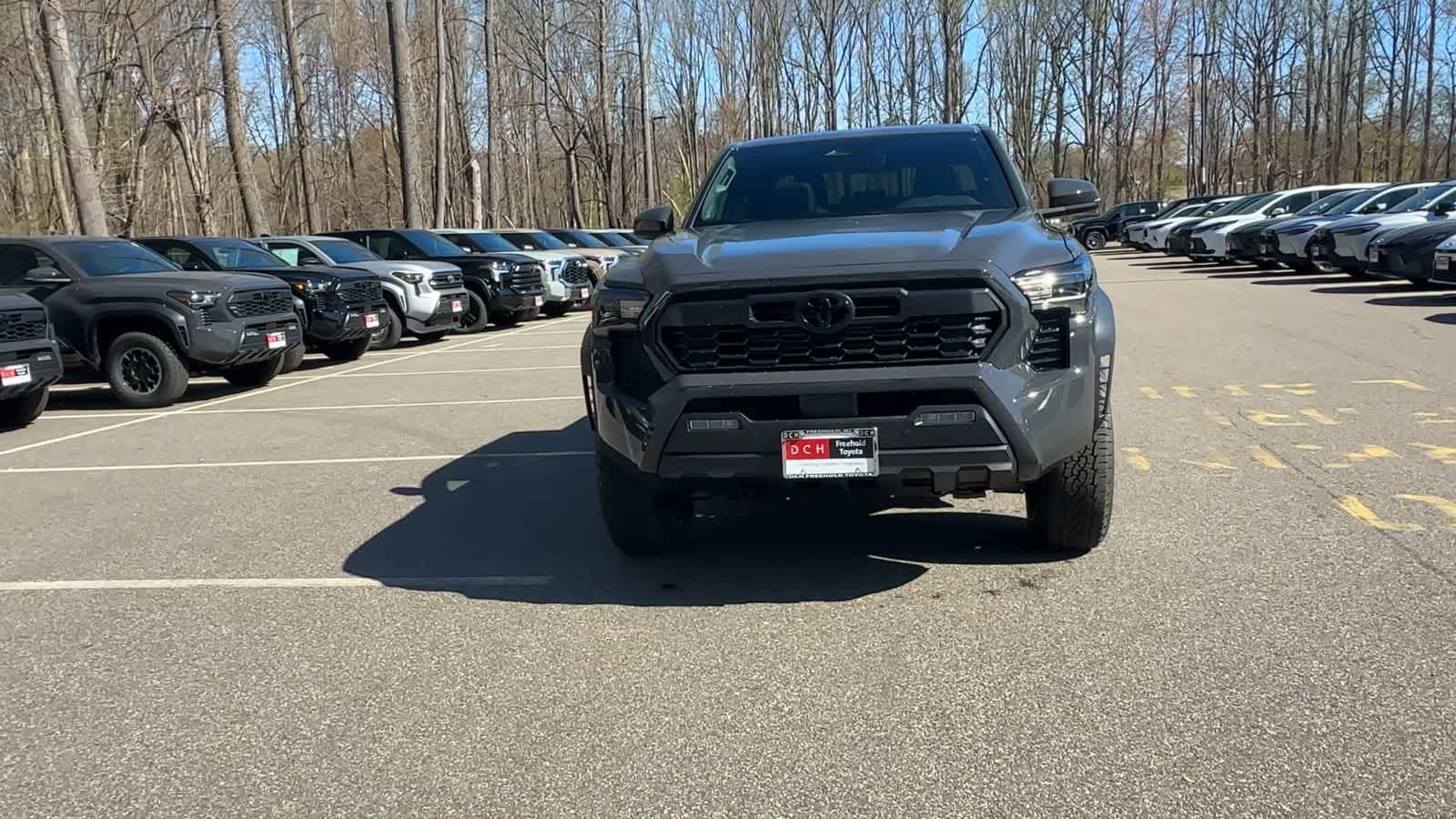 View vehicle photo 3