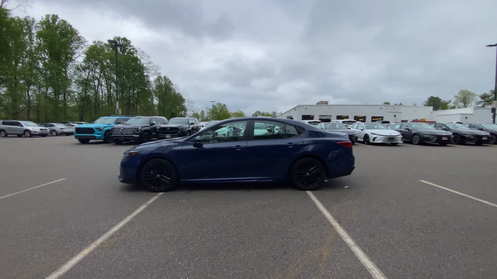 View vehicle photo 5