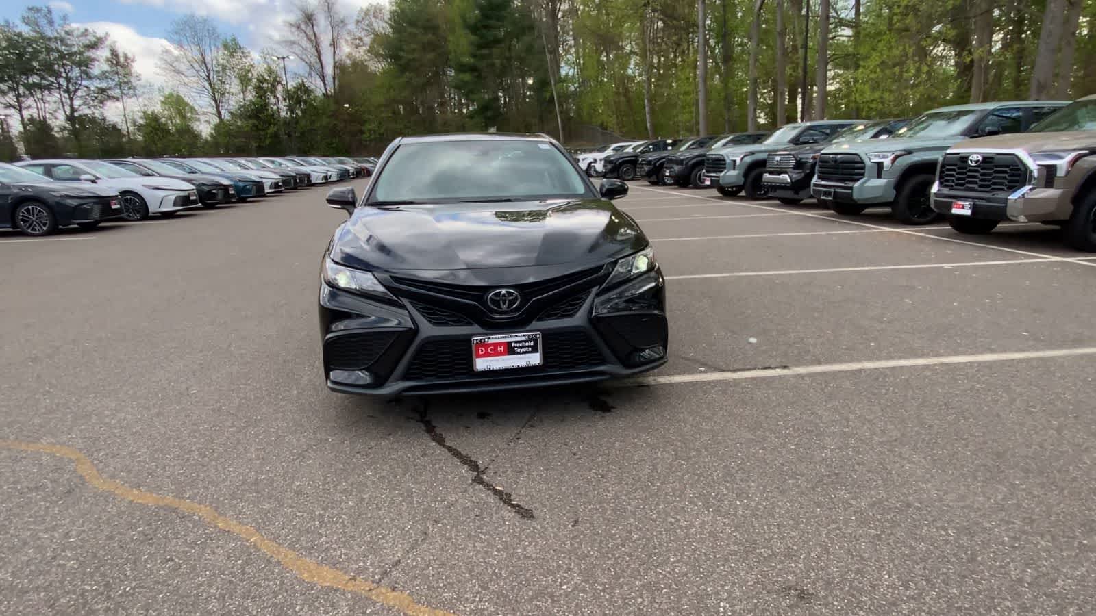 View vehicle photo 3