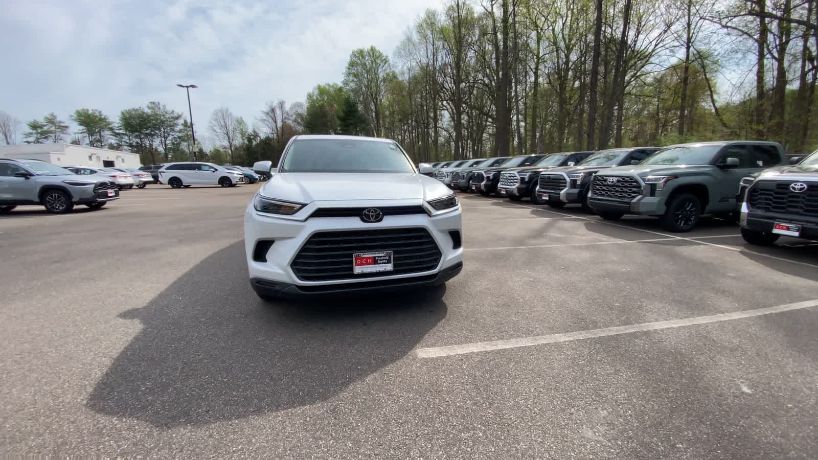 View vehicle photo 3