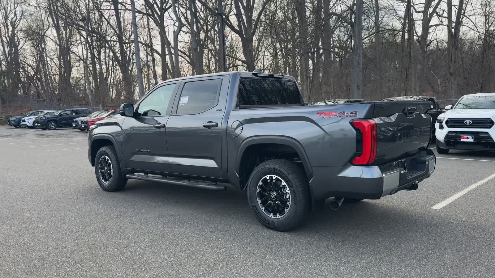 View vehicle photo 6