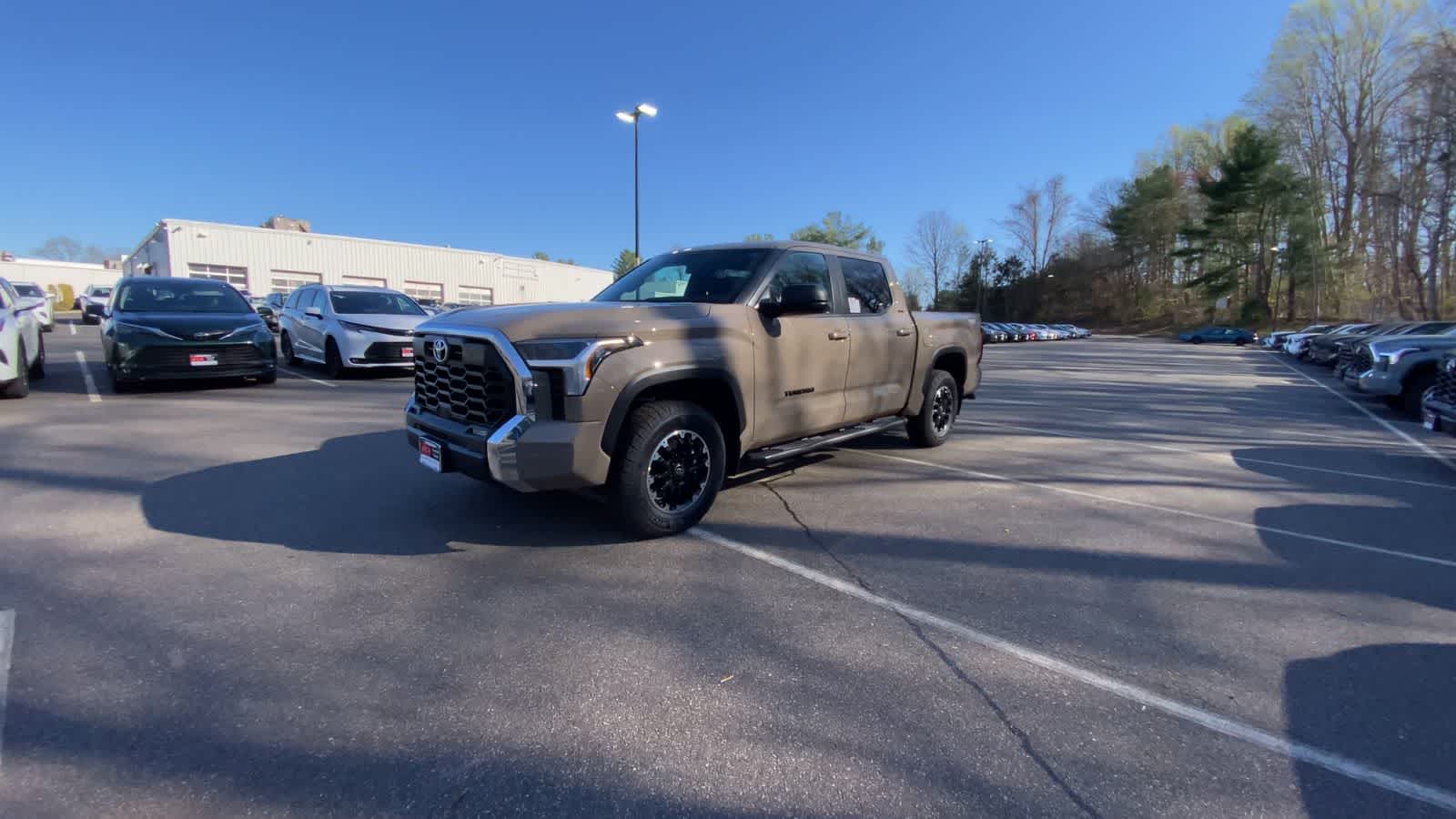 View vehicle photo 4