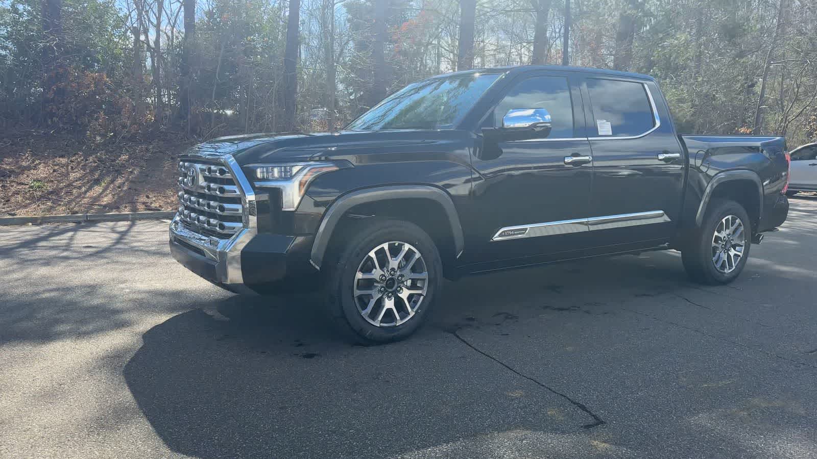 View vehicle photo 4