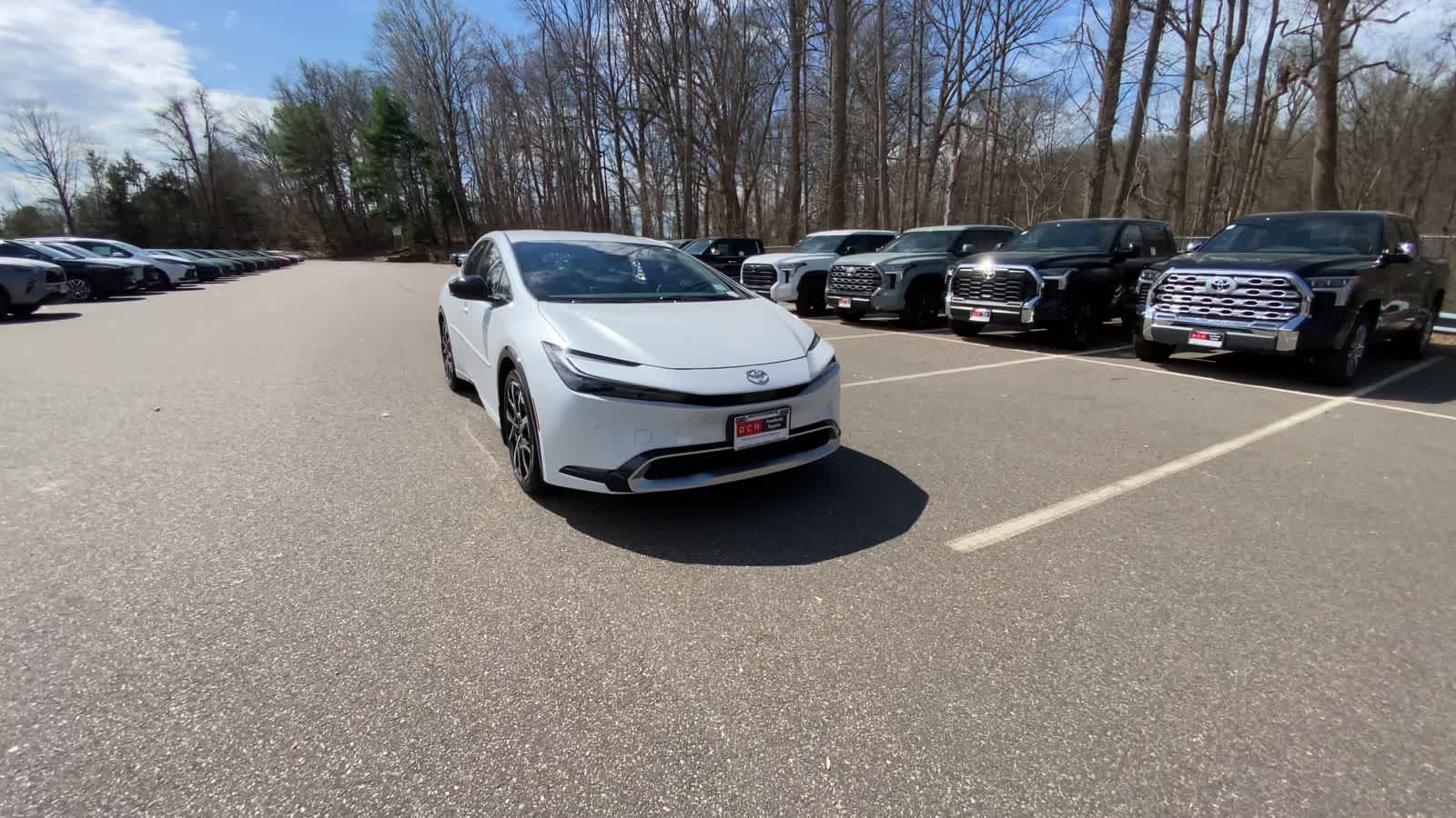View vehicle photo 4
