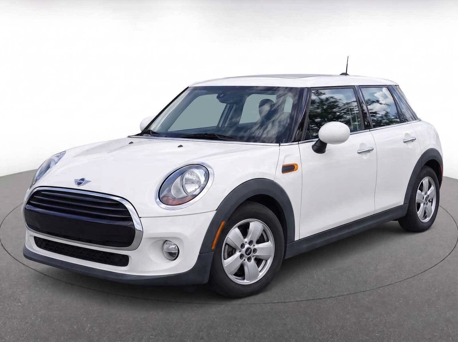 Pepper White 2016 MINI Cooper Hatchback Front-Wheel Drive 6-Speed Automatic