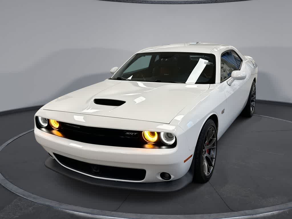 Bright White Clearcoat 2016 Dodge Challenger SRT 392 RWD Coupe Rear-Wheel Drive 8-Speed Automatic