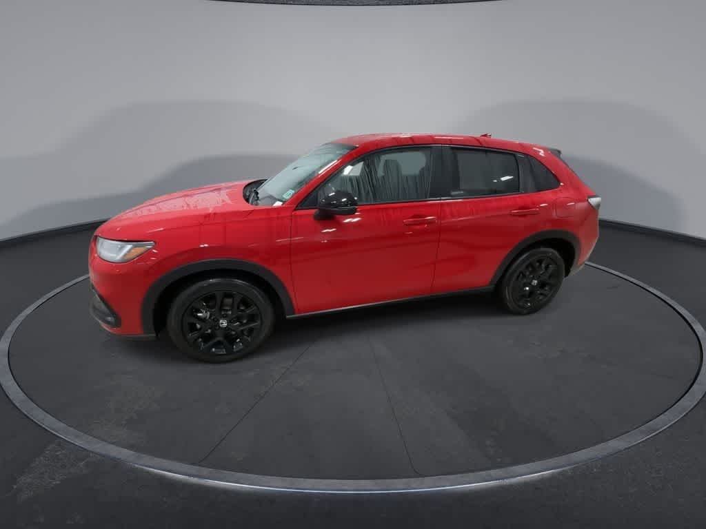 View vehicle photo 4