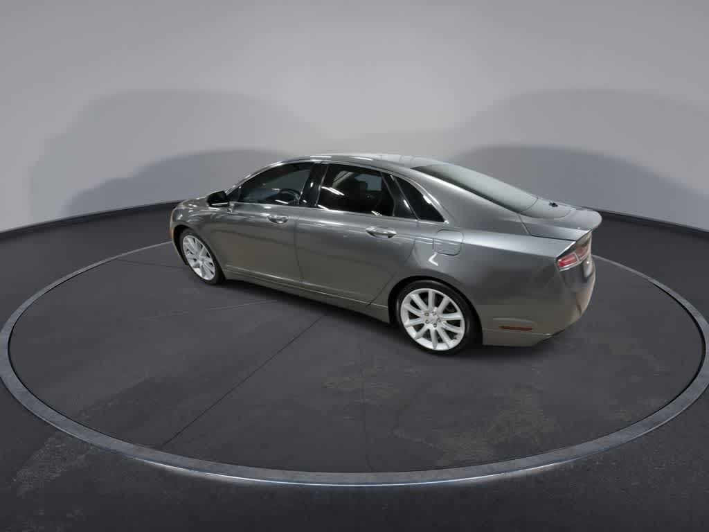 View vehicle photo 6