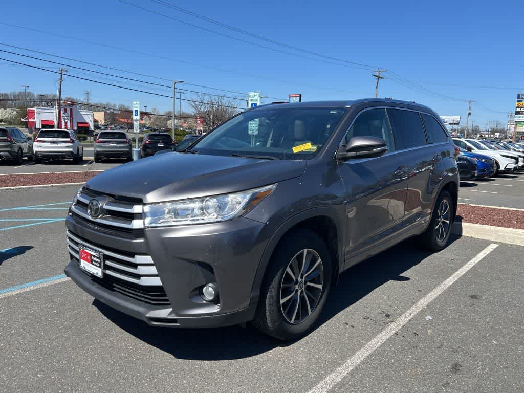 Predawn Gray Mica 2017 Toyota Highlander XLE AWD SUV / Crossover All-Wheel Drive 8-Speed Automatic