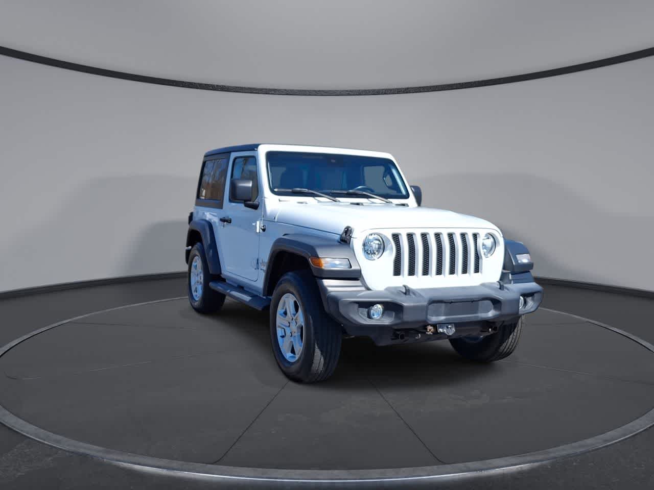 View vehicle photo 2