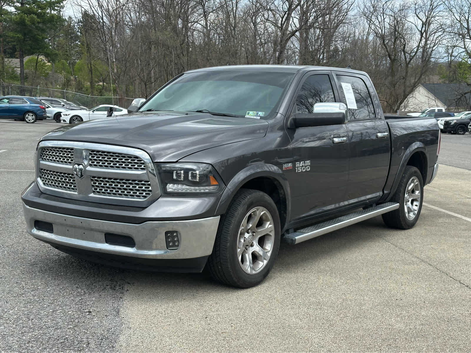 2014 RAM 1500 Laramie Crew Cab 4WD