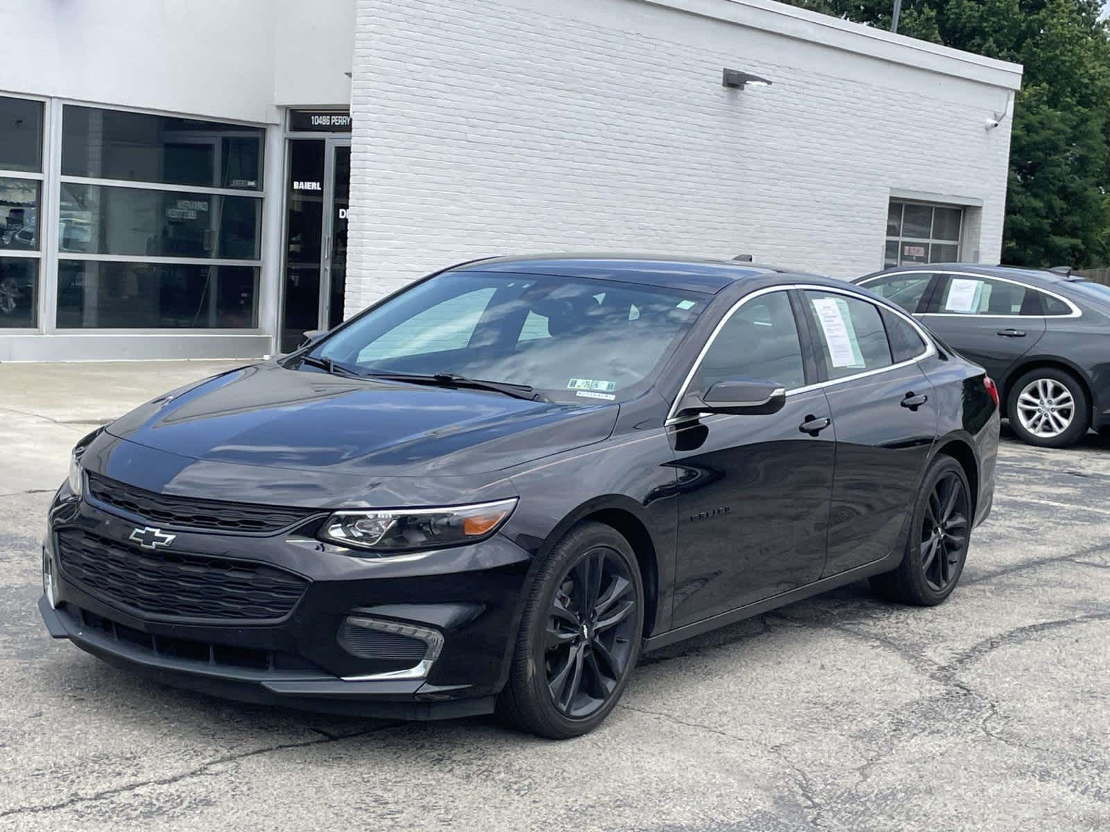 Mosaic Black Metallic 2018 Chevrolet Malibu Sedan Front-Wheel Drive 6-Speed Automatic