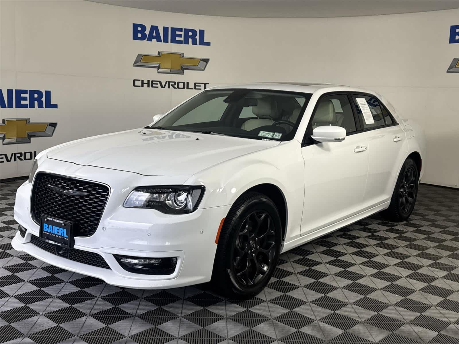 2022 Chrysler 300 Touring L AWD