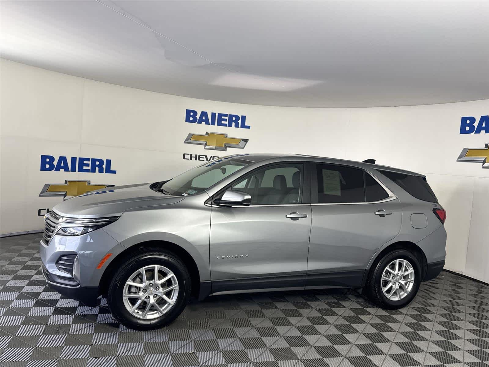 View vehicle photo 2