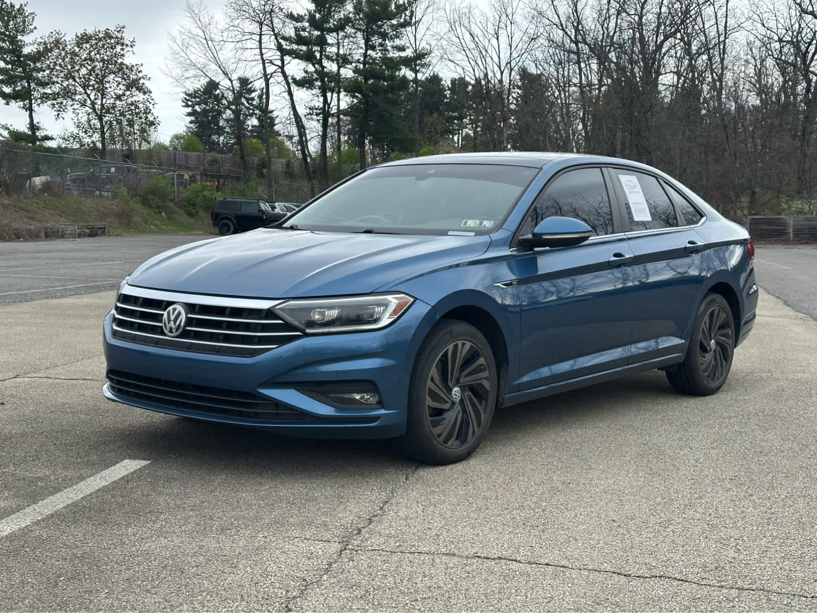 Blue 2019 Volkswagen Jetta SEL Premium FWD Sedan Front-Wheel Drive 8-Speed Automatic
