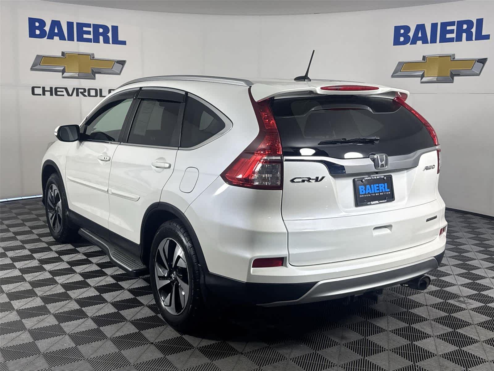 View vehicle photo 3