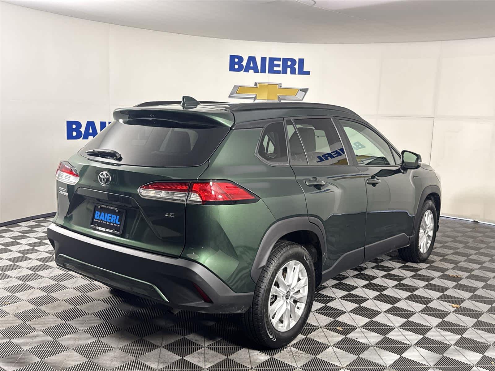 View vehicle photo 5