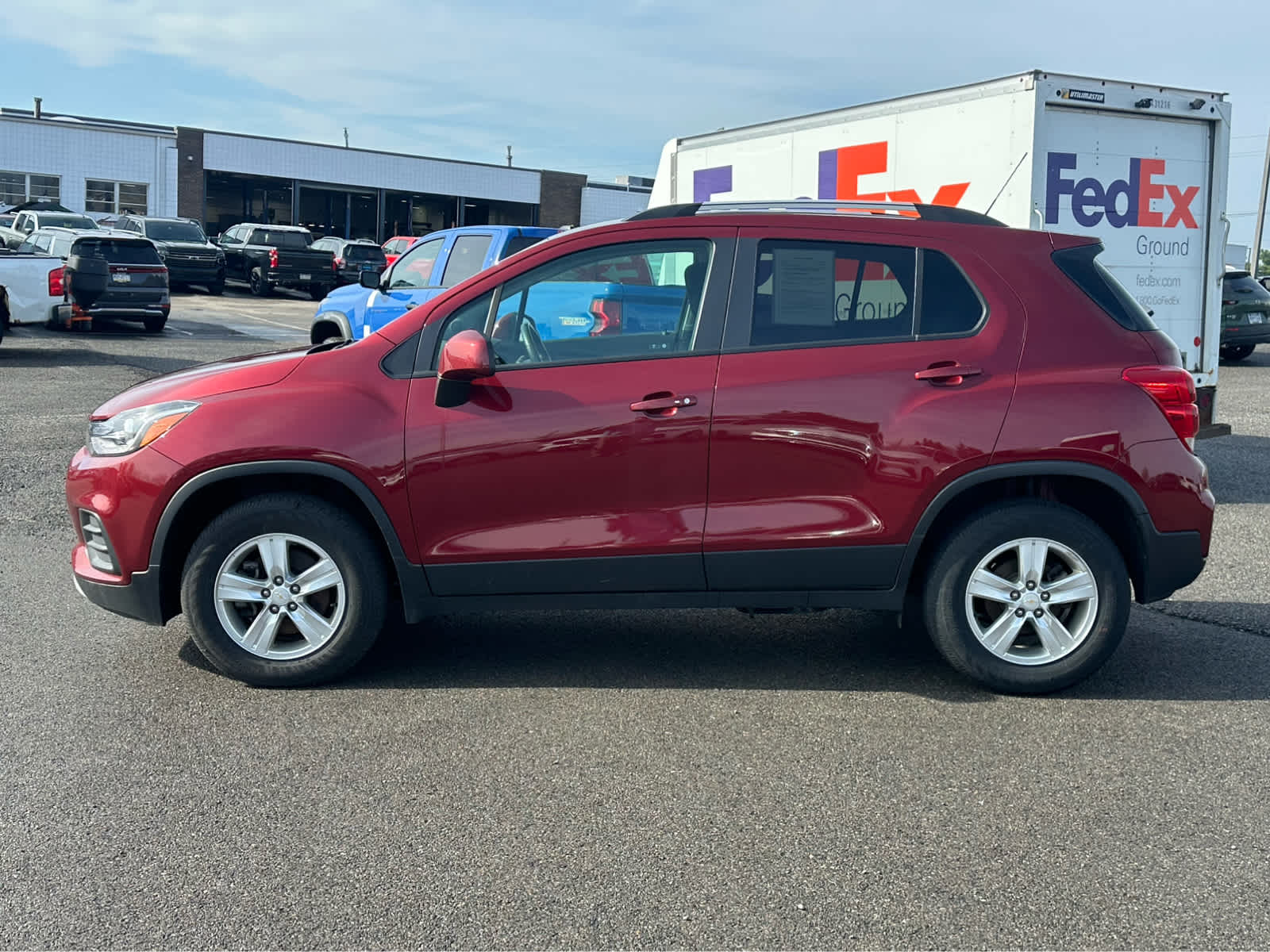 View vehicle photo 4