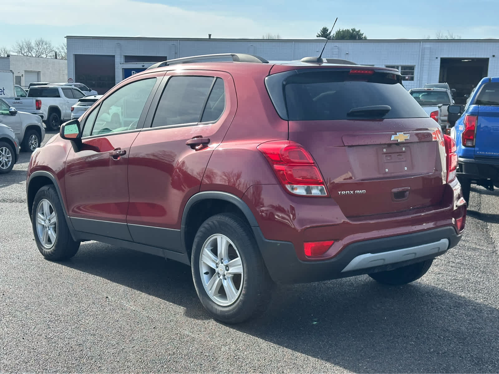 View vehicle photo 5