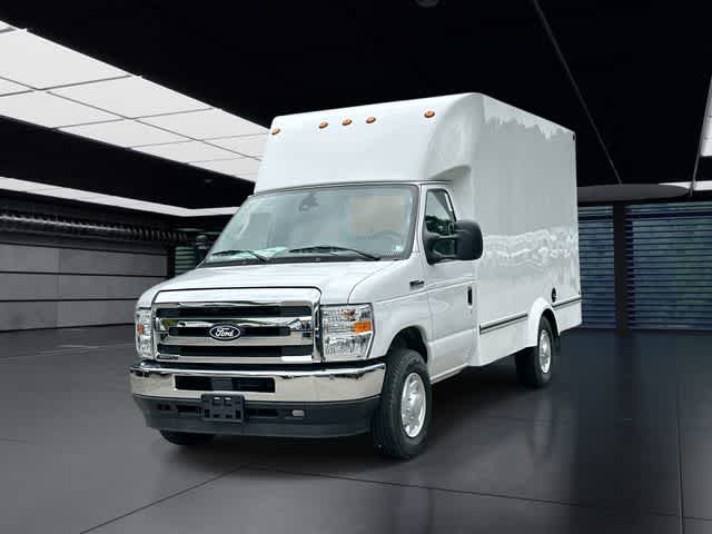 2027 Ford E-Series Cutaway