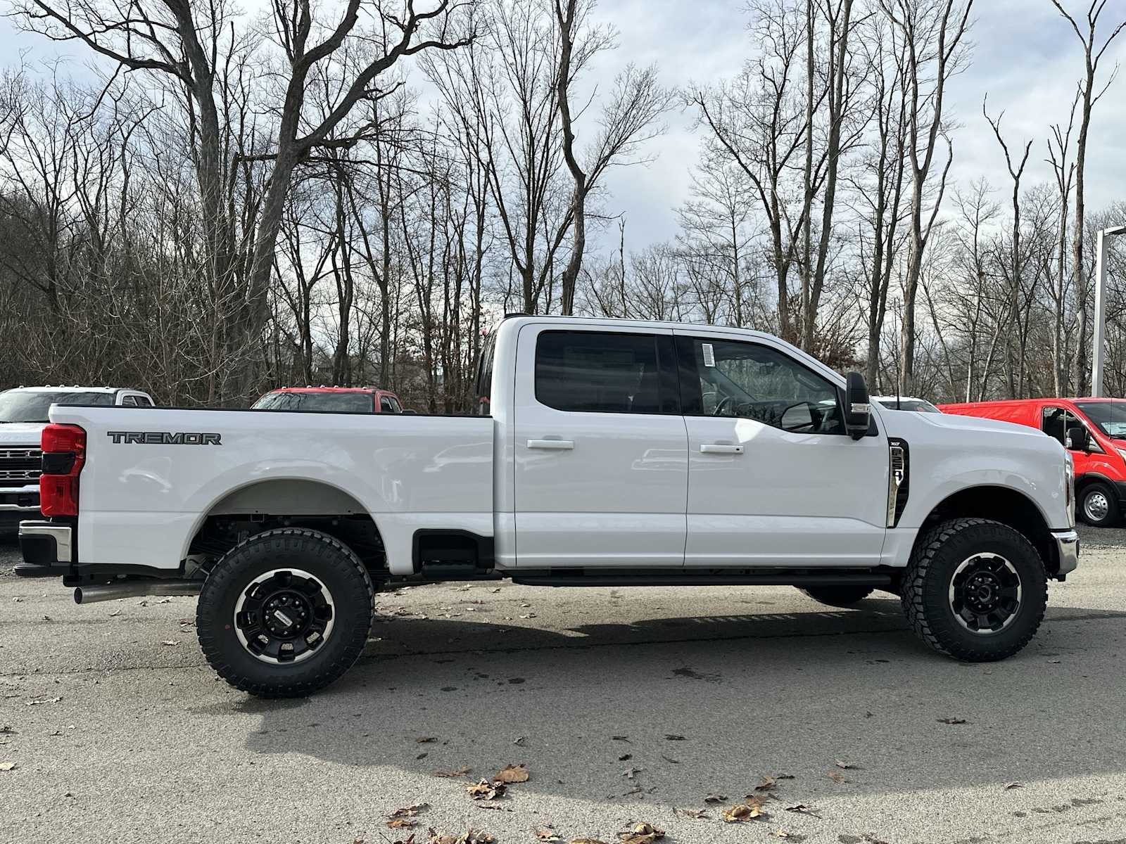 View vehicle photo 3