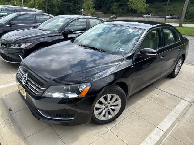 Black 2014 Volkswagen Passat Sedan  6-Speed Automatic