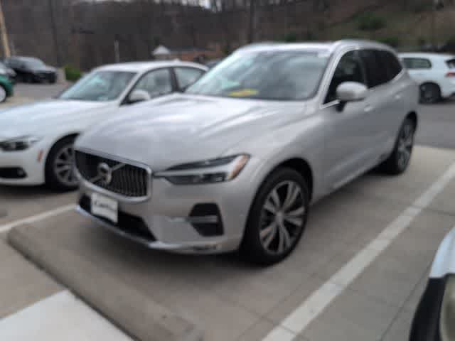 Silver 2023 Volvo XC60 B5 Plus Bright Theme AWD SUV / Crossover All-Wheel Drive Automatic