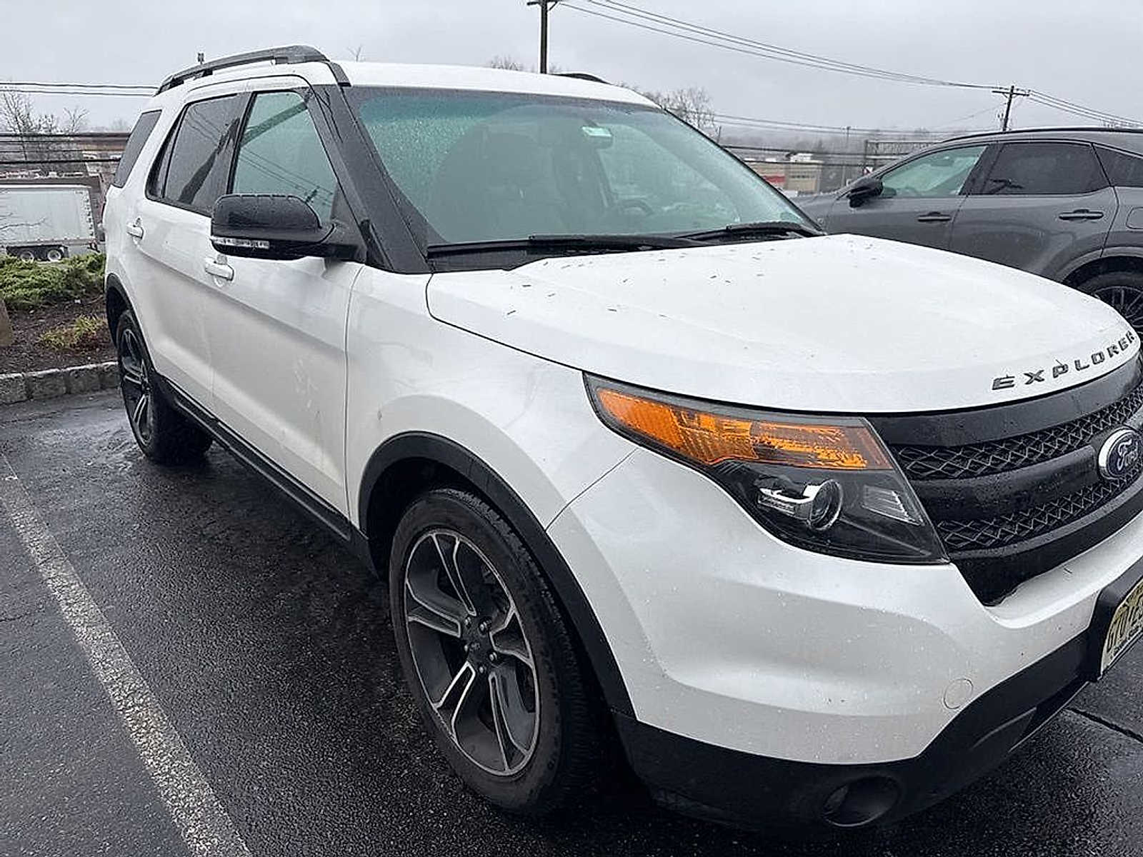 View vehicle photo 2