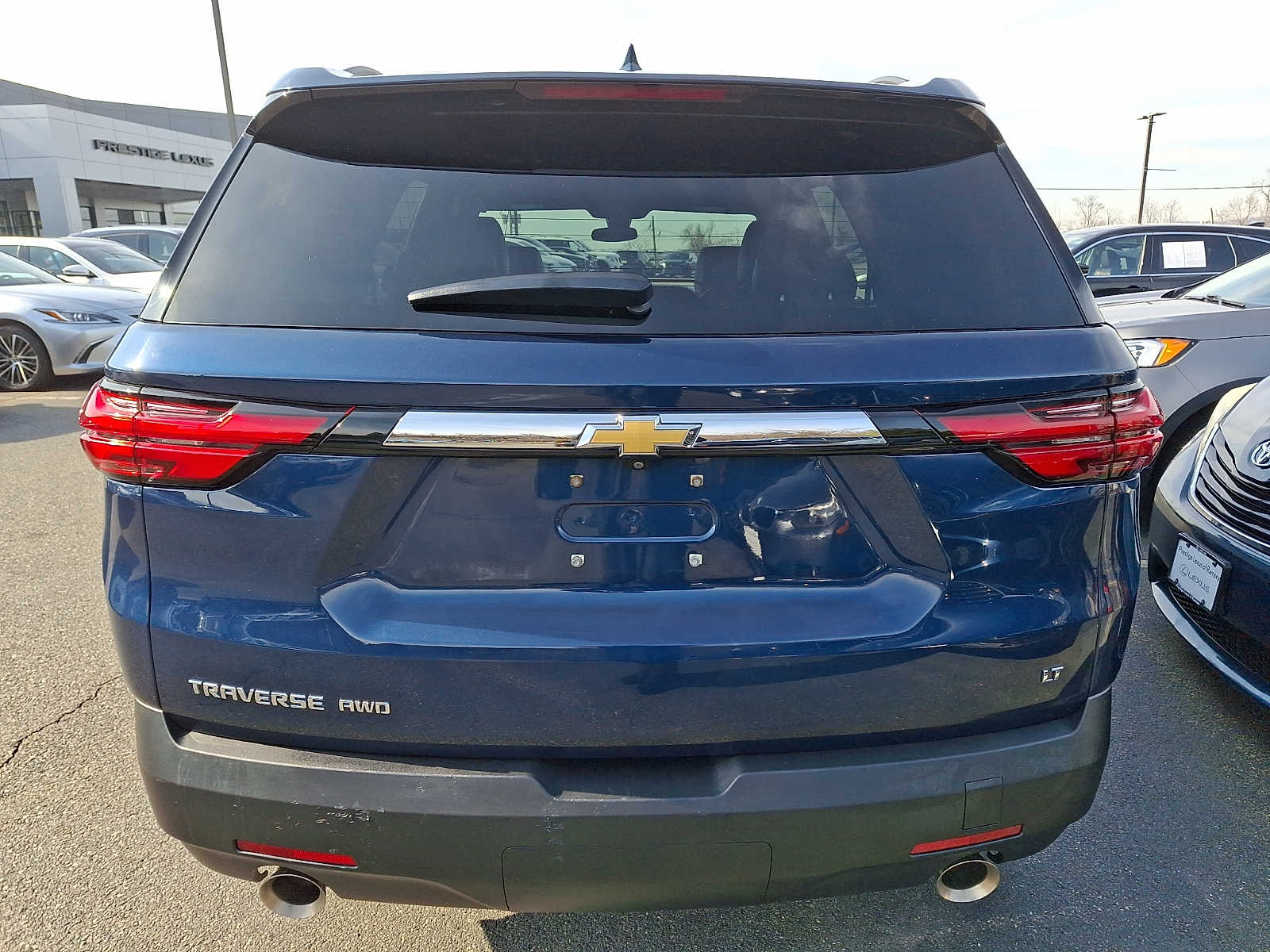 View vehicle photo 5
