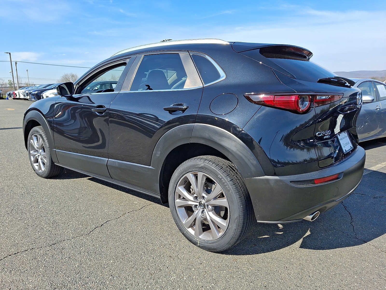View vehicle photo 5