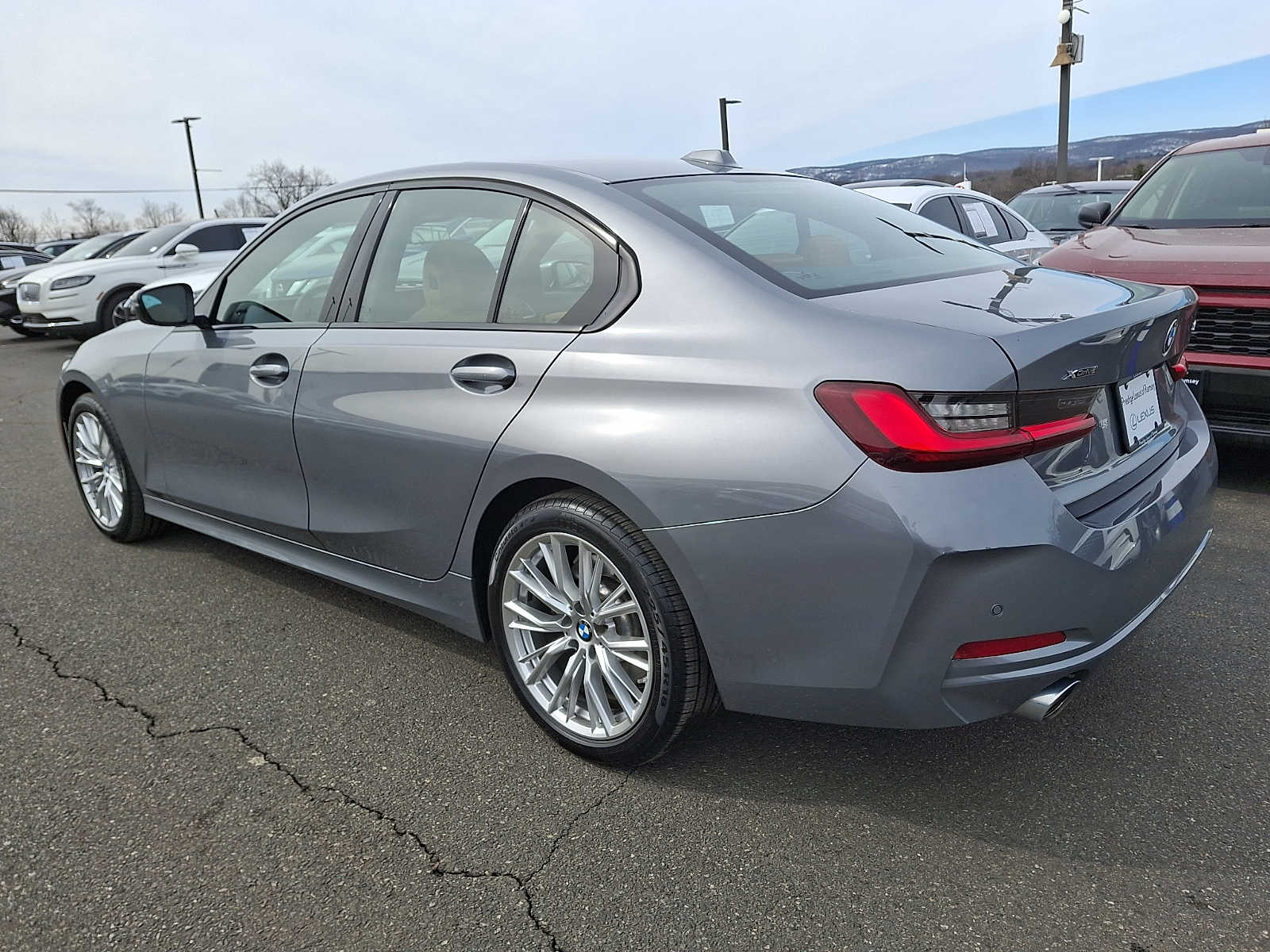 View vehicle photo 6
