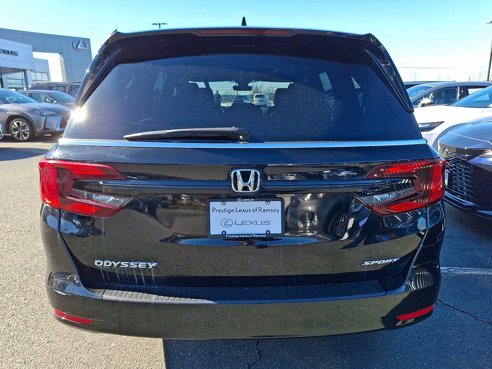 View vehicle photo 5
