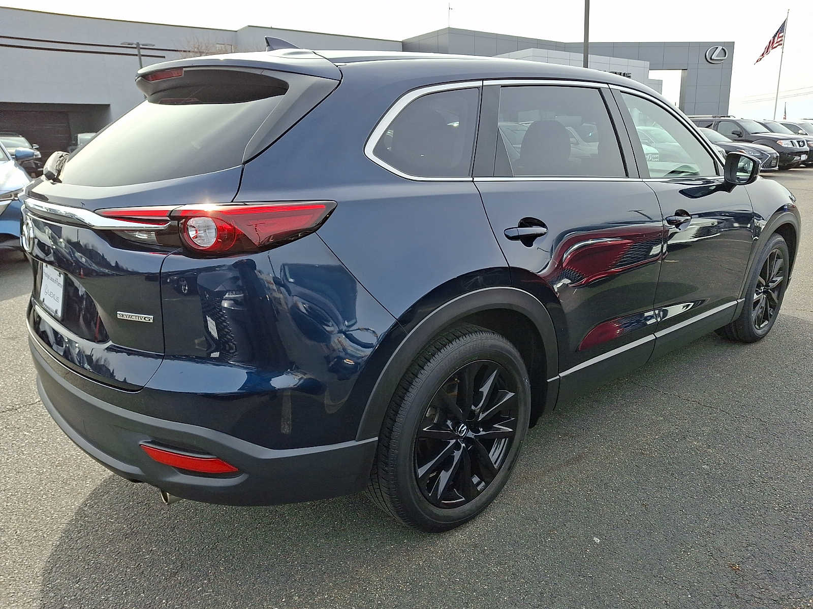 View vehicle photo 3