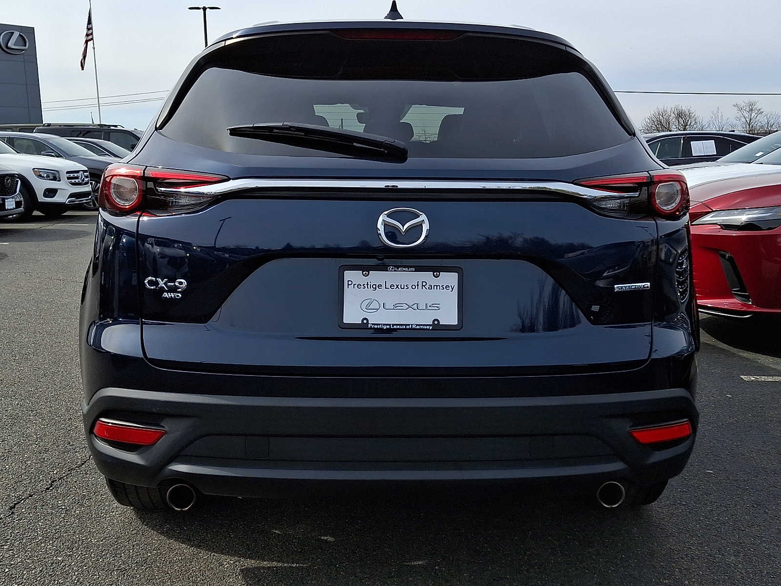 View vehicle photo 4