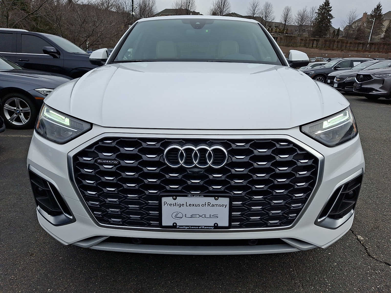 View vehicle photo 2