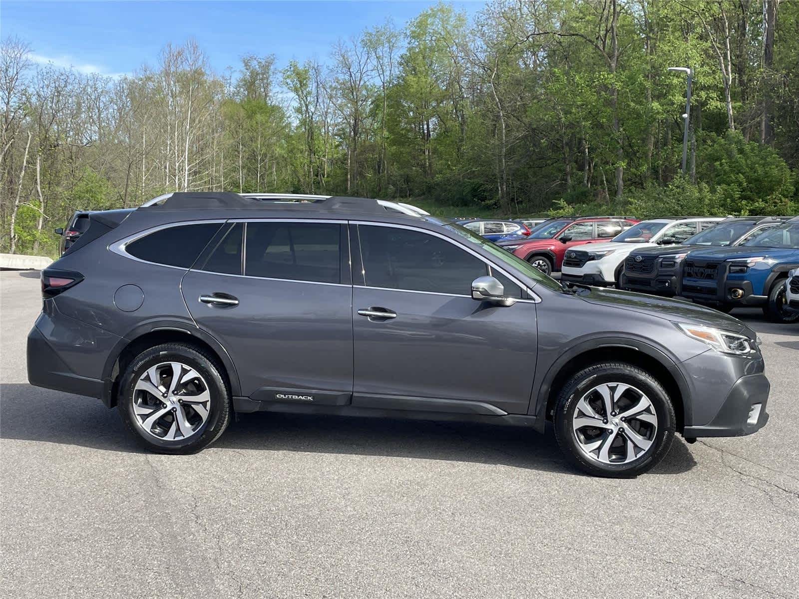 View vehicle photo 6
