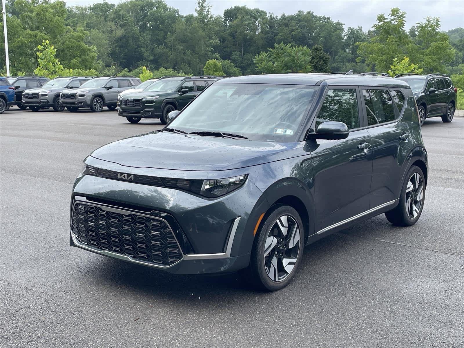 Gravity Gray 2025 Kia Soul SUV / Crossover Front-Wheel Drive Continuously Variable Transmission