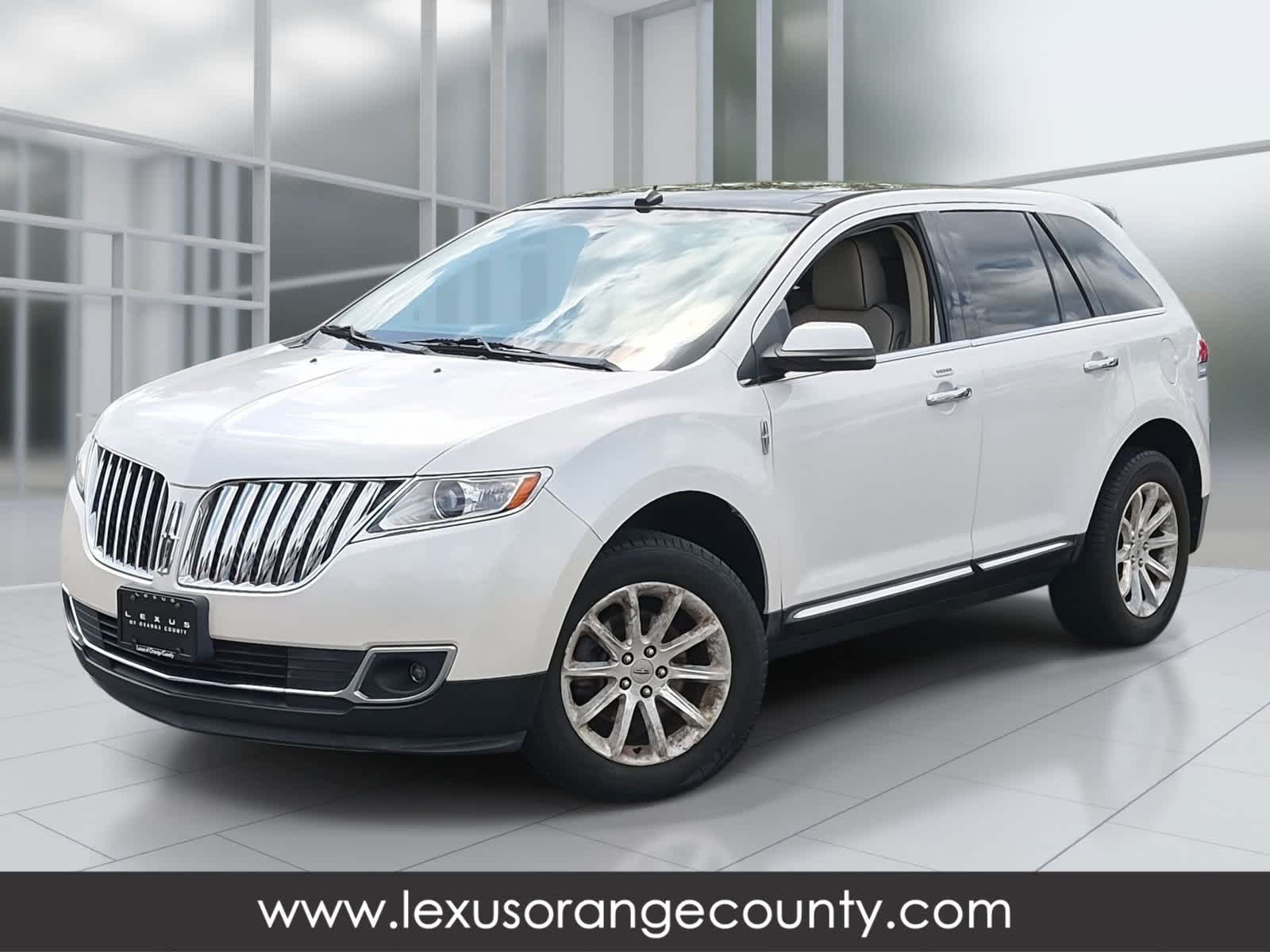 White Platinum Metallic Tri-Coat 2012 Lincoln MKX SUV / Crossover All-Wheel Drive 6-Speed Automatic