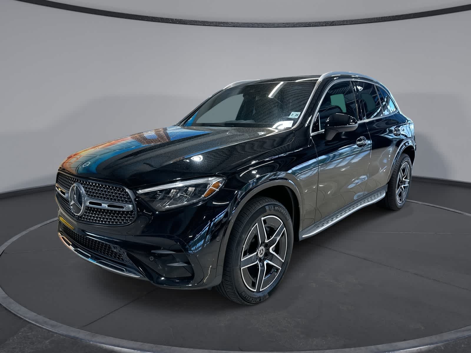 2023 Mercedes-Benz GLC 300