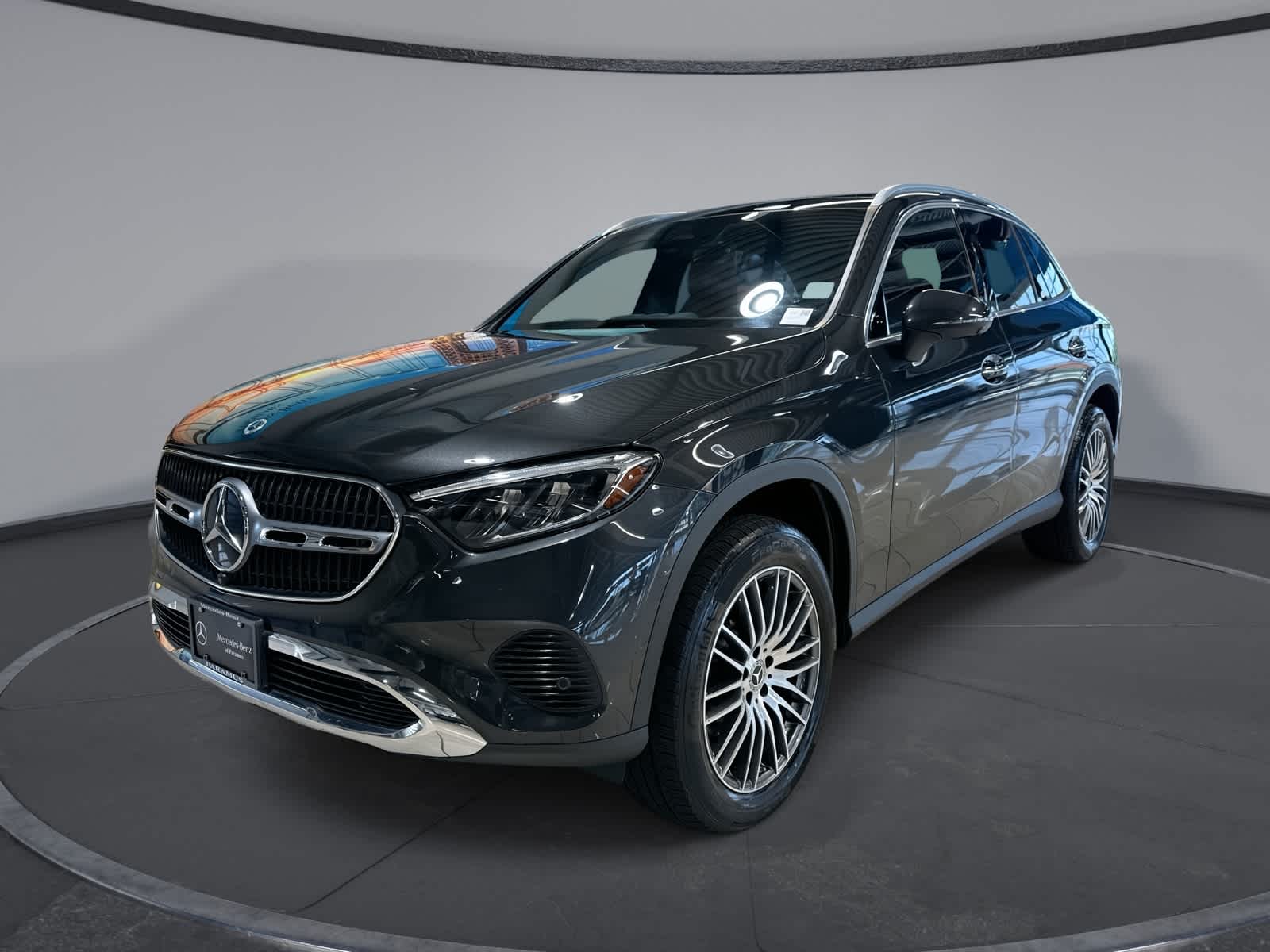 2023 Mercedes-Benz GLC 300