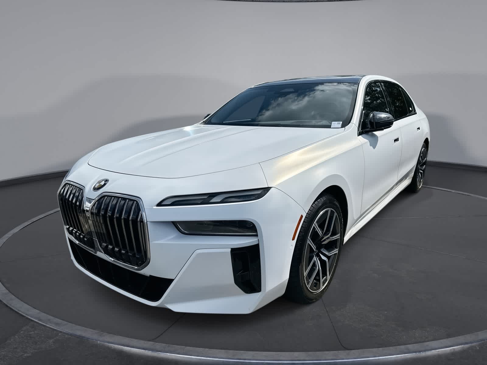 2024 BMW 740i xDrive