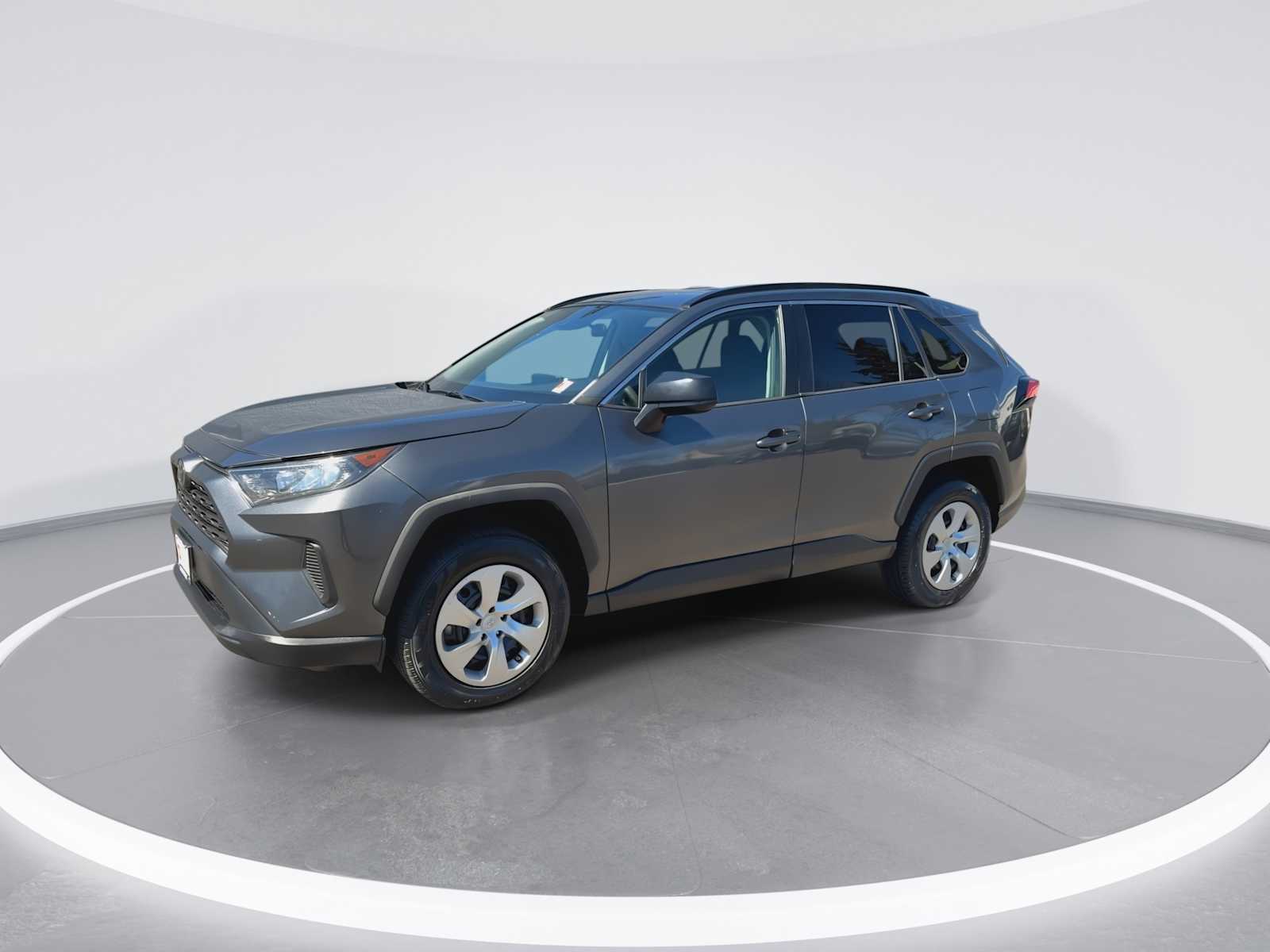 View vehicle photo 4