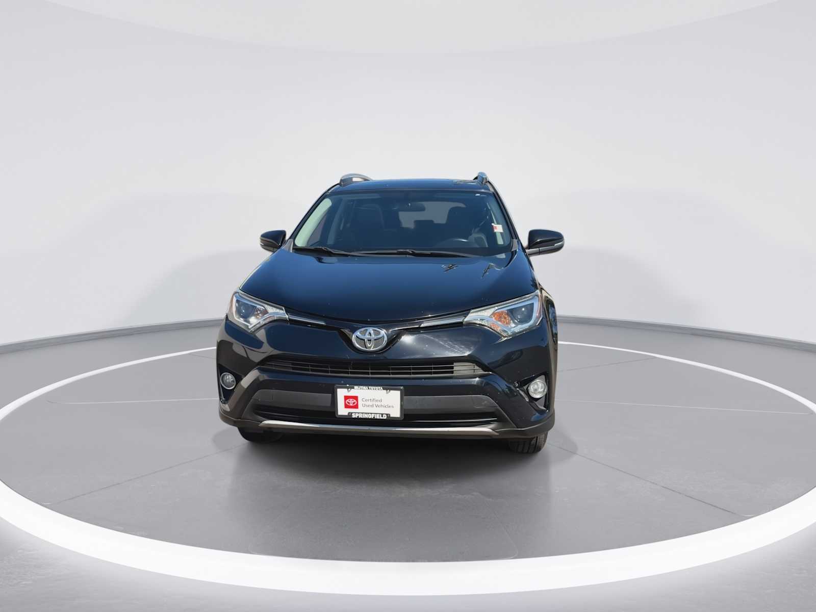 View vehicle photo 3