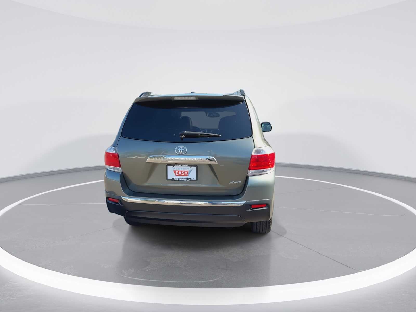 View vehicle photo 7